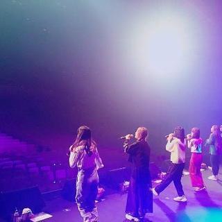 ガールズダンスボーカルグループ
