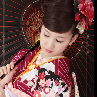 ≪土日祝のみ/週1・2日～OK!!≫記念アルバムの写真セレクトスタッフの画像