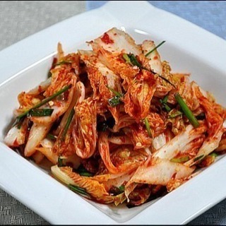 自宅で韓国料理チーズタッカルビ、ホットック、キムチの画像