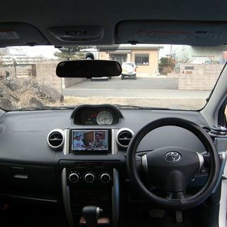 イスト平成14年式（2002年）1.5S パール11万ｋｍナビTV　ETCの画像