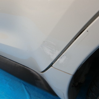 イスト平成14年式（2002年）1.5S パール11万ｋｍナビTV　ETCの画像