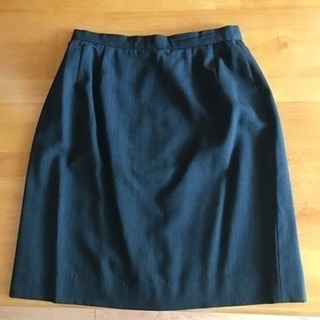 【美品】Aylesbury スカート ９号サイズ
