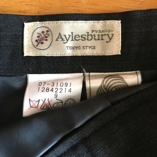 【美品】Aylesbury スカート ９号サイズの画像
