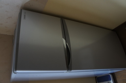 ２ドア冷蔵庫　SHARP　ほぼ新品　値下げ