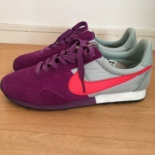 【新品】ナイキ スニーカーの画像