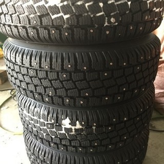 195/65/15 スパイクタイヤ プリウスの画像