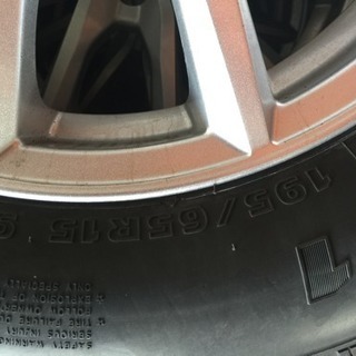 195/65/15 スパイクタイヤ プリウスの画像