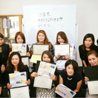 ヘアメイクが短期で学べてプロになれる！