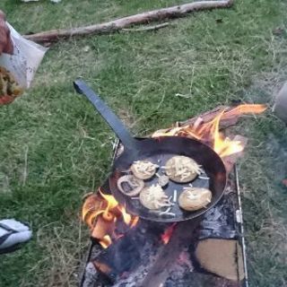 キャンプ一緒にしませんか？ - 友達