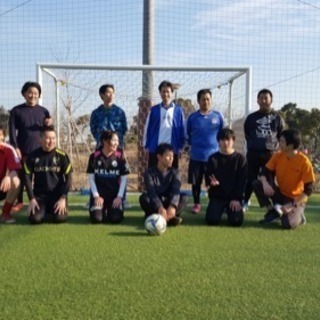 初心者フットサル男女mixで募集。きれいなコートです。