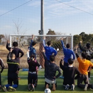 初心者フットサル男女mixで募集。きれいなコートです。 - 大田区