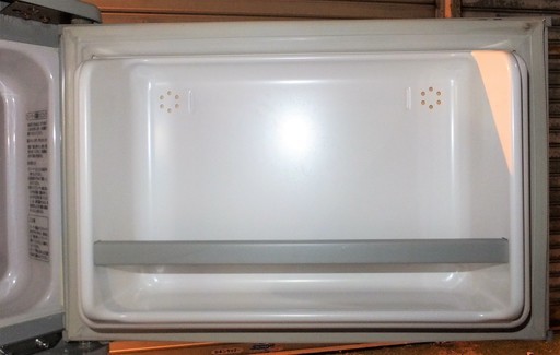 ☆ 日立 HITACHI R-8ST 80L 2ドア冷凍冷蔵庫◇シンプルで格好の ☆ 日立 HITACHI R-8ST 80L 2ドア冷凍冷蔵庫◇シンプルで格好の