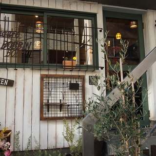 シェアカフェです。夜カフェ、バー営業のオーナーさん募集！