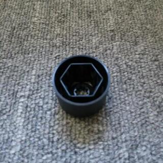 中古フォルクスワーゲン純正ホイールナットキャップの画像