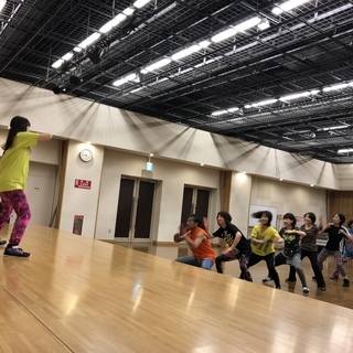ZUMBAｻｰｸﾙ　さぷらいずです～(*^^)v