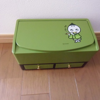 《新品・未使用》 こいまろ テッシュケース　ミラー・小物入れ付き ❷