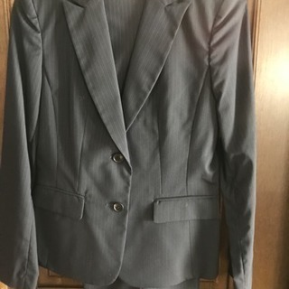 一度だけ着用した美品です。