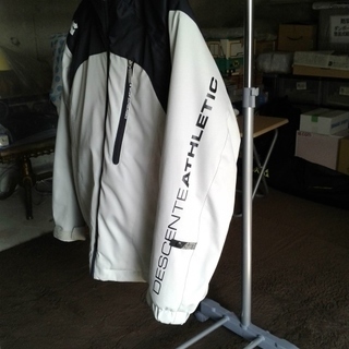 デサント製スキーウェア（メンズ上下）の画像