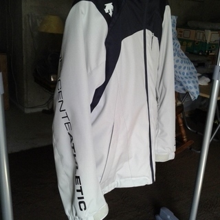 デサント製スキーウェア（メンズ上下）の画像