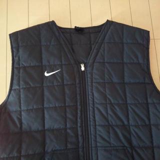 【お取引中です】ナイキ 中綿 ベスト サイズXLの画像