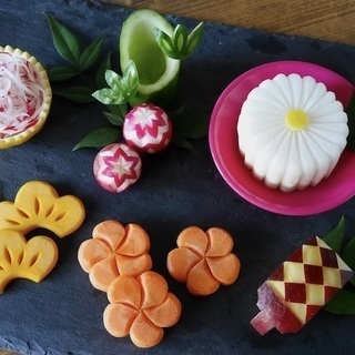 ナイフ1本で食卓を彩る飾り切り♪フルーツ・ベジタブルカービング【...