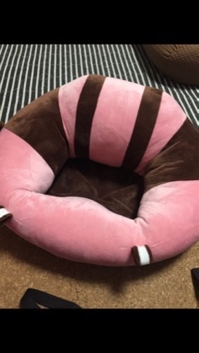 お座り補助クッション