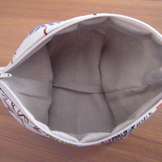 ハンドメイド　ポーチ　ファスナーポーチの画像