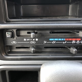 【４WD】★サンバーバン★４WD切替スイッチ★社外CDデッキAU付★社外アルミホイール★キーレス★オーバーヘッドコンソールの画像