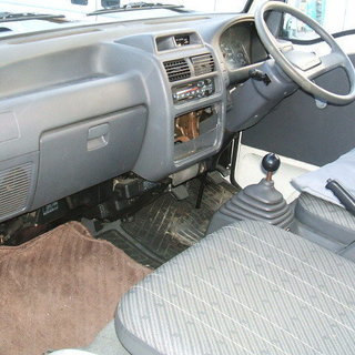 【ご成約、ありがとうございます！】Ｈ４　サンバ－トラック　ス－パ－チャ－ジャ－　５速　エアコン　車検３０年１０月の画像