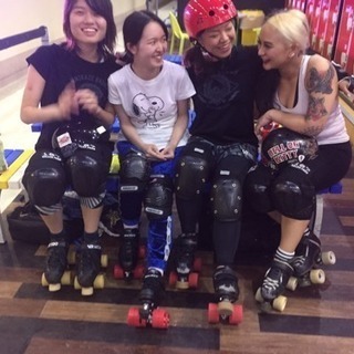 人と違うスポーツがやりたい人必見！ローラースケートの競技です♪ - スポーツ