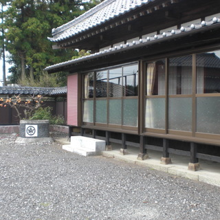 使わない田んぼ・畑などの農地、住まなくなる実家の処分に困ったらお気軽にご相談ください。 - 地元のお店