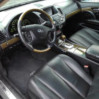 インフィニティQ45　北米仕様　左ハンドル　逆輸入車　希少黒　黒革サンルーフの画像