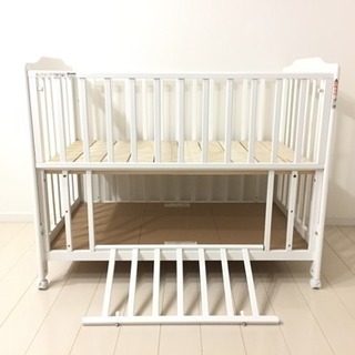 美品 ベビーベッド katoji カトージ 02160F ホワイト 白の画像