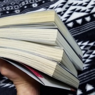 ULTRAMAN  1〜4巻の画像