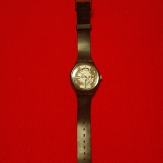 　SWATCH (SWISS製)スケルトン腕時計　