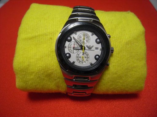 再再再値下げ品　ＥＭＰＯＲＩＯ　ＡＲＭＡＮＩクロノグラフ時計　新品同様