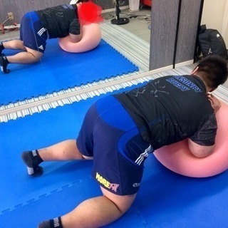 腰痛・肩痛専門トレーナーによる改善トレーニング！の画像