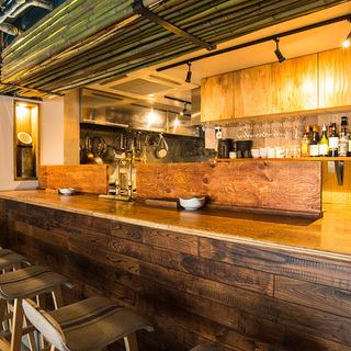 メディア掲載多数！「なるとキッチン」ホール社員〜店長候補（25~40万円）社員募集の画像