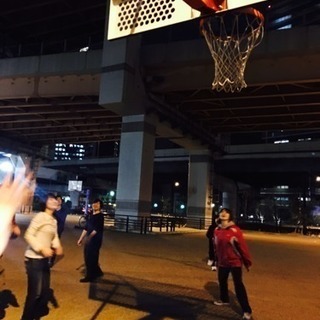 秋だ！動こう！ストリートバスケ🏀