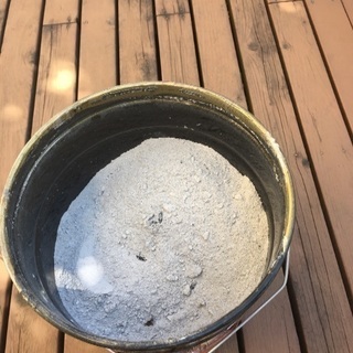 薪ストーブ、焼却灰