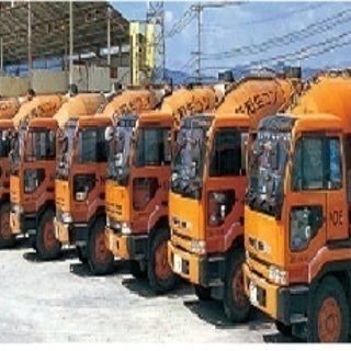 日勤のみで稼げる！日給9500円～、大型1種があればOK！ 