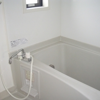 【植野町　ジャルダンＡ（パナホーム施工）】住むのに最適な立地！２階の角部屋！物置付き！ - 不動産