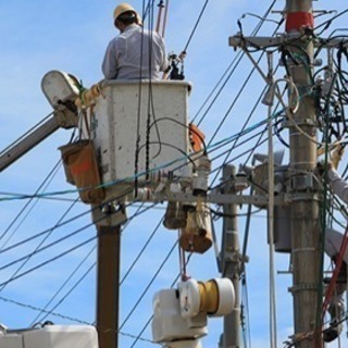 電気工事【急募】月給〜350000‼︎ 配管・融着・通信工事 ※バイト、請負も大歓迎‼︎の画像