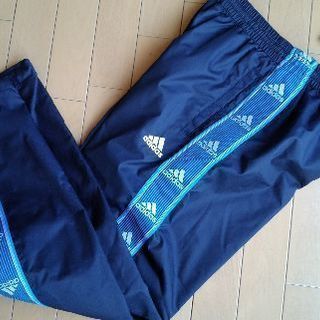 （値下げしました）★新品・未使用★　adidasトレーニングウェア上下セット 　Lサイズ　【 写真追加しました！】の画像