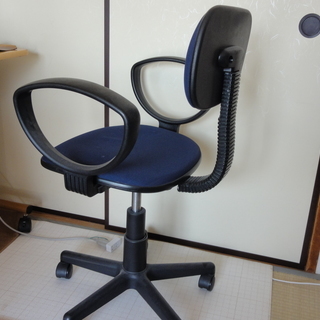 学習用椅子　ややｺﾝﾊﾟｸﾄの画像