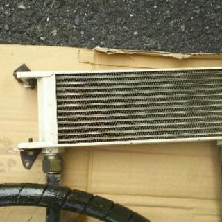 旧車、ＦＩＴオイルクーラーの画像