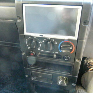 【値下】ネイキッド 、後期モデル、マニュアル、ワンセグ　ナビ　ETC　８万キロ台　車検2年付きの画像