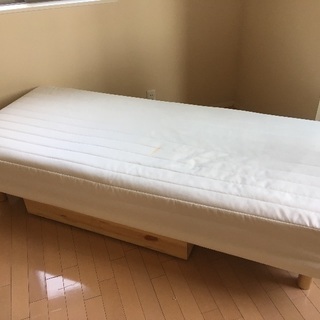 無印ベットの画像