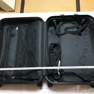 c-mode スーツケース ハード 黒 ブラック 鍵付き 木曜日までの画像