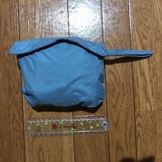 コンビミニ　レインポンチョ 兼 抱っこケープ　60～100cmの画像